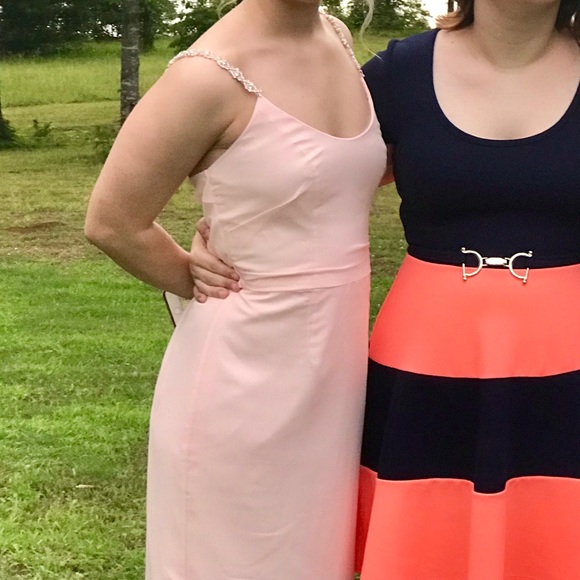 Formal dress - Picture 3 of 3